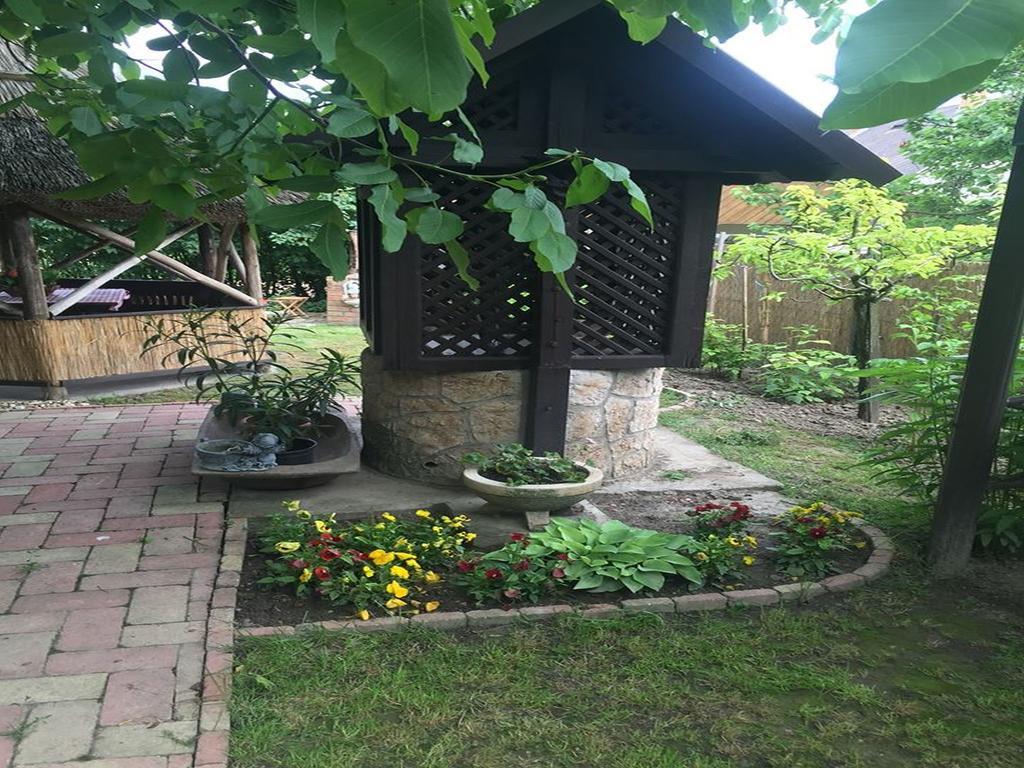 Natura Vendeghaz Pazmand 외부 사진